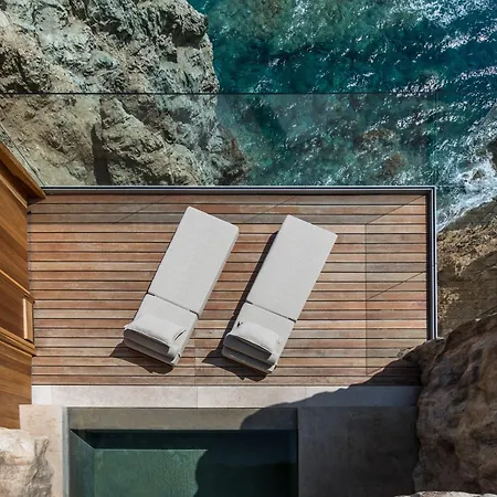 Acro - A Wellbeing (adults Only) Hotel